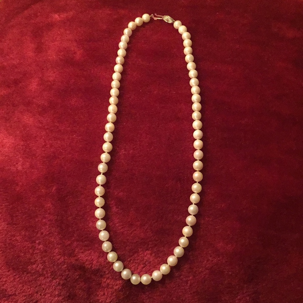 14k gold clasp with beautiful pearls 7-8 mm